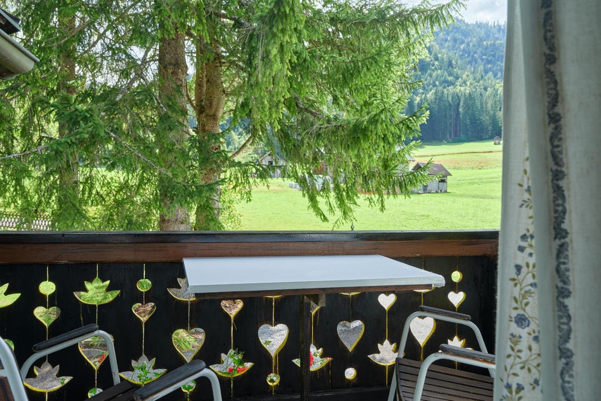 Hotel Harrida Weissensee Exteriör bild